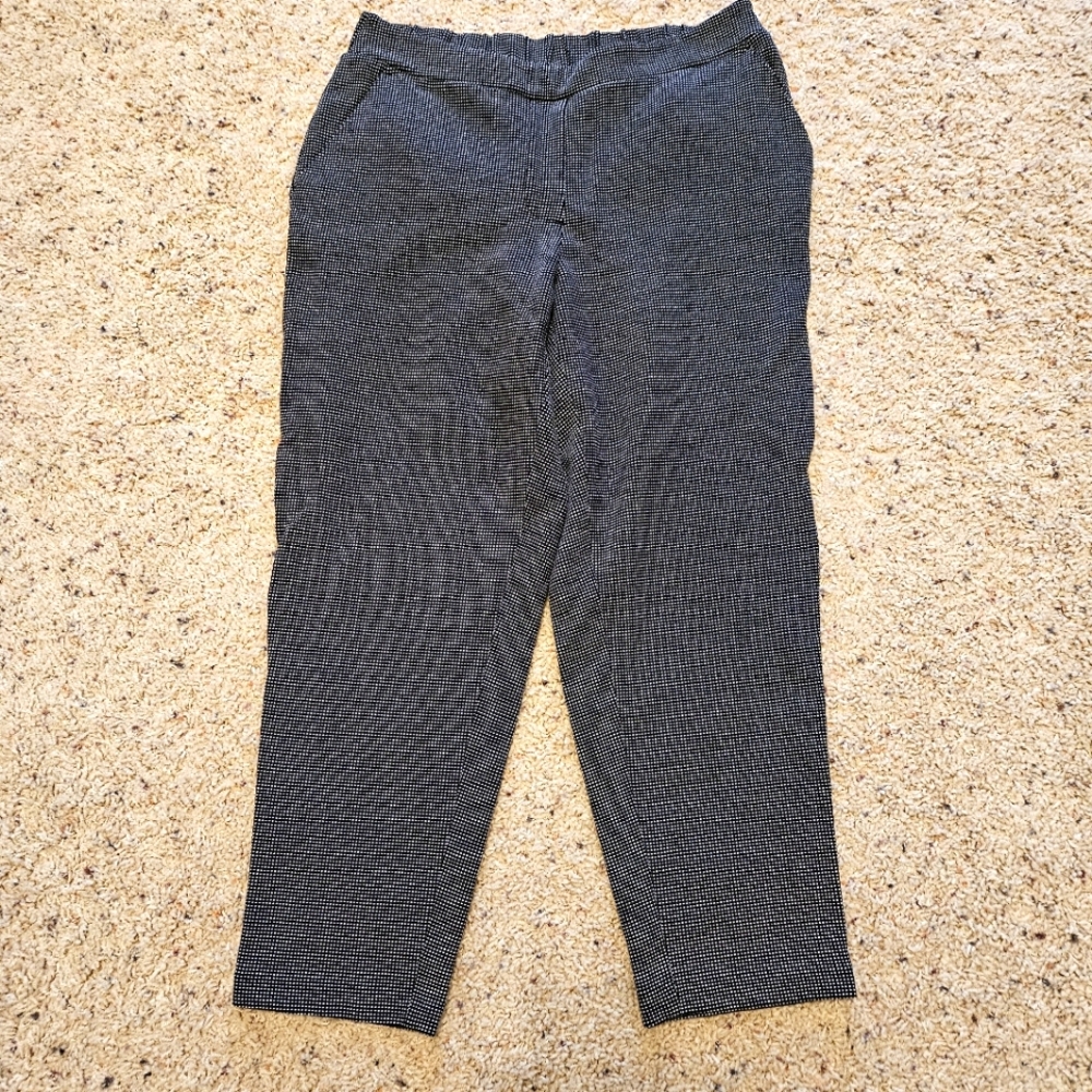 Women's Cropped Nine West Pull On Pants